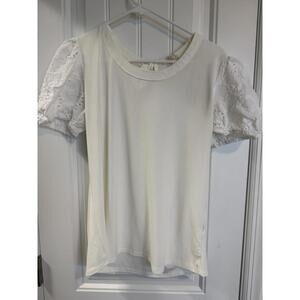 White With Lace Sleeve White Short Sleeve Women’s Medium Flower And Feather